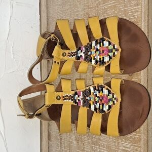 Nine West Vintage collection strappy Sandals 9 mustard yellow with beads